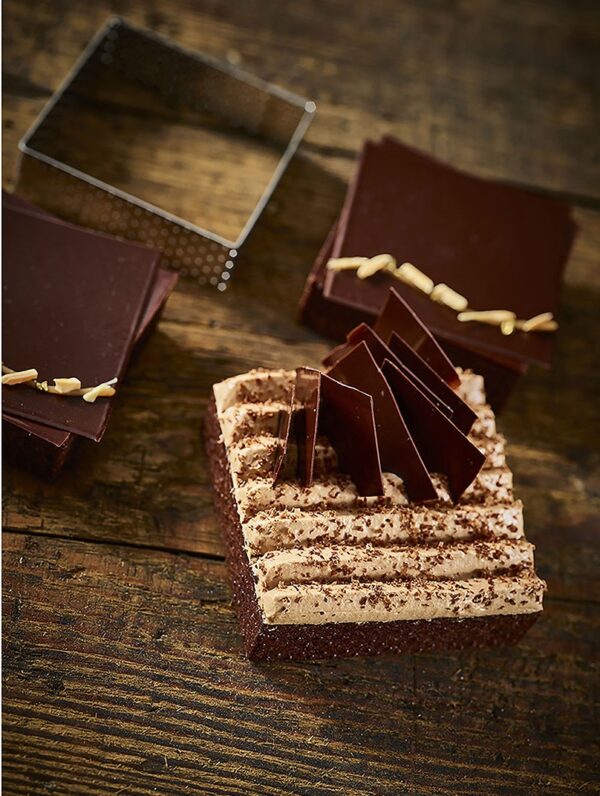 Carré à tarte perforé Valrhona  Individuel 8x8cm Hauteur 2cm